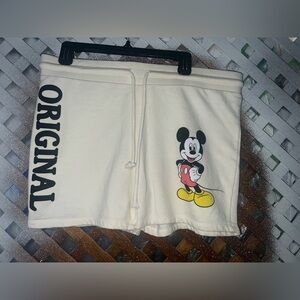 Disney Mickey Mouse Ivory Shorts with Mickey Mouse Graphic Print size XL